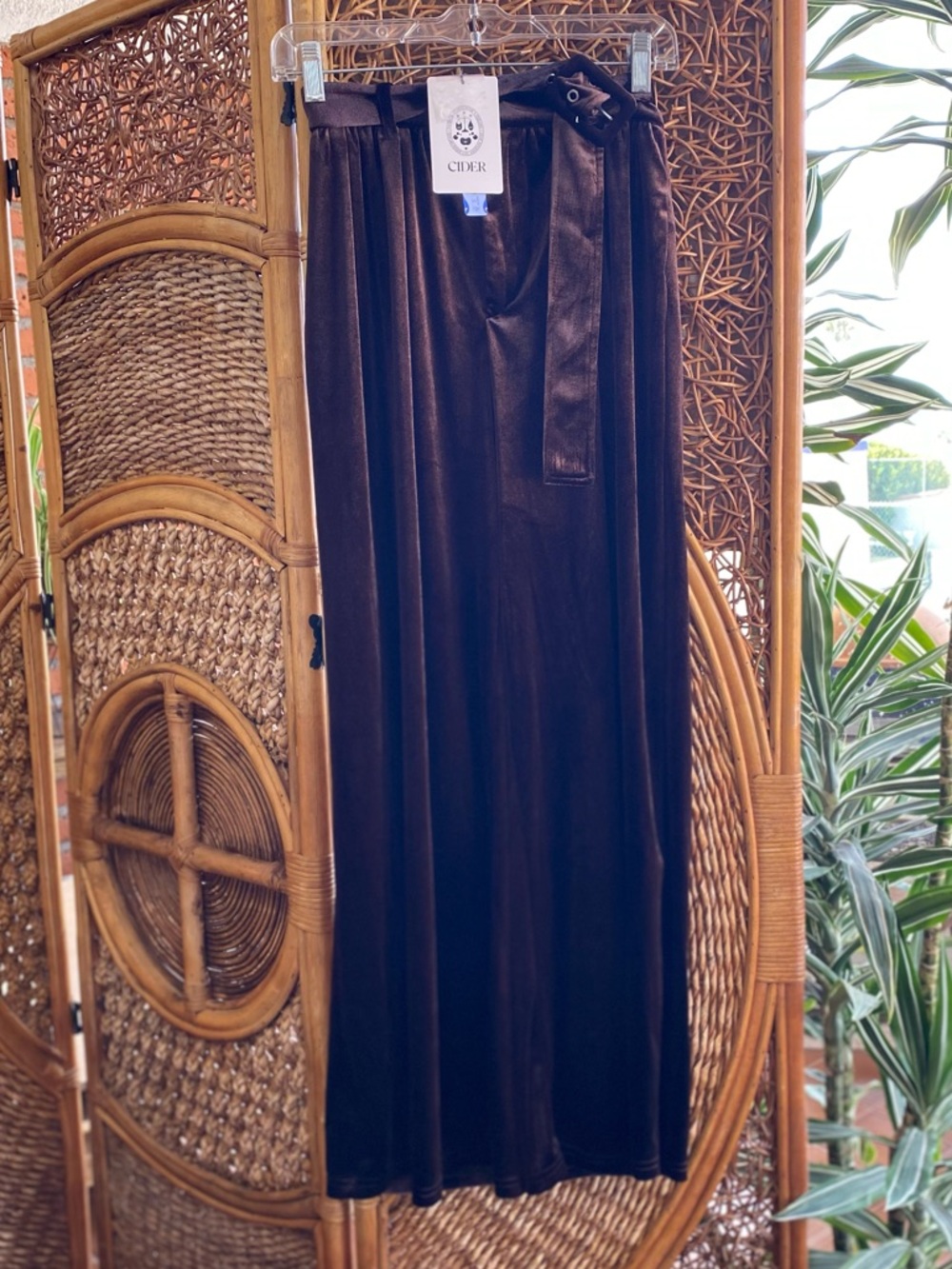 NWT Cider Chocolate Brown Velvet Pants Wide Legs, Belt and Side Pockets Size XS